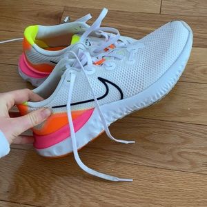 Nike renew running shoes size 8.5